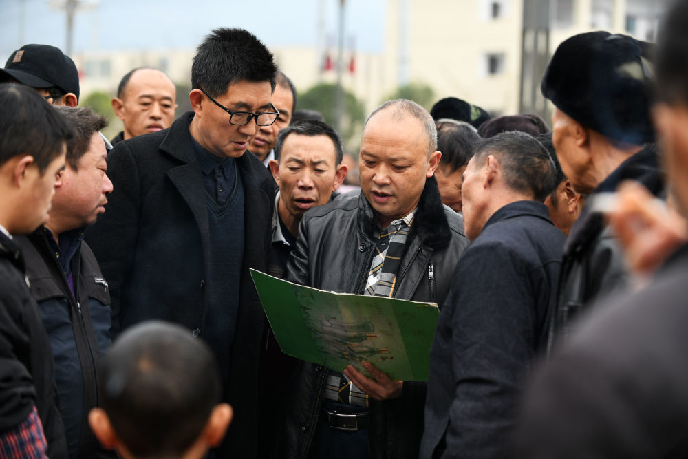 来自大山深处的“移民管家”——记贵州正安县瑞濠街道办事处主任吴太玺