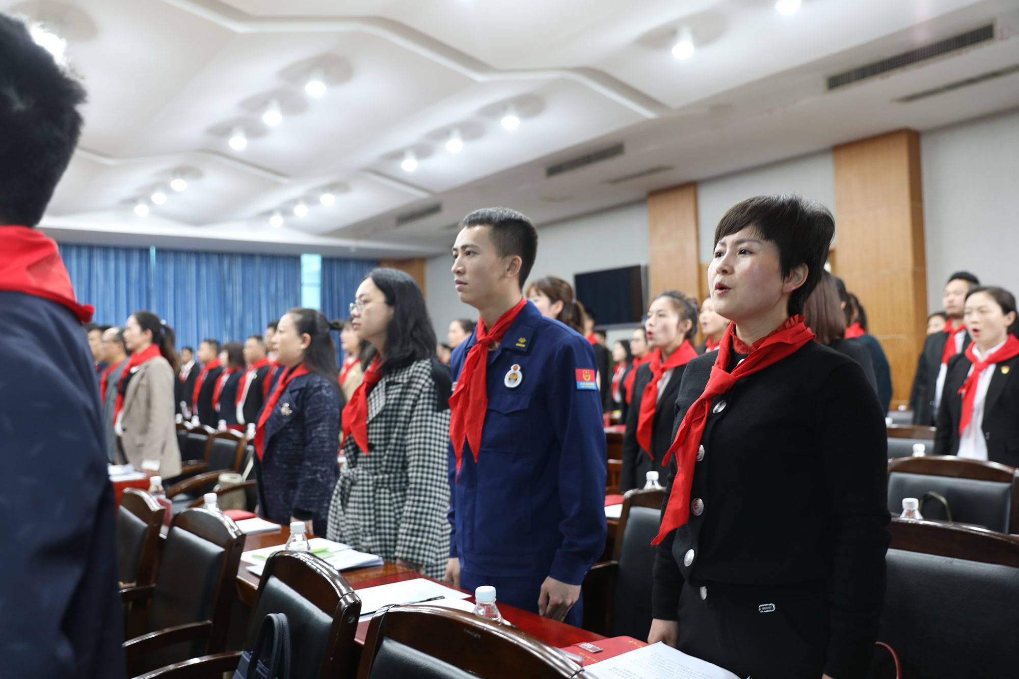 铜仁市少工委一行赴松观摩少先队工作并召开市少工委一届四次全委（扩大）会议