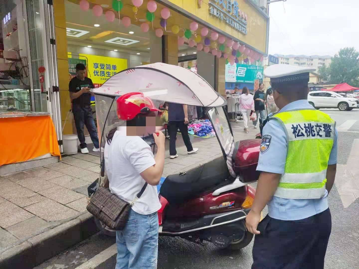 松桃交警端午节期间开展各类整治行动