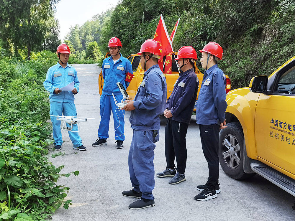 【我为群众办实事】松桃：“零故障”标准做好电力服务