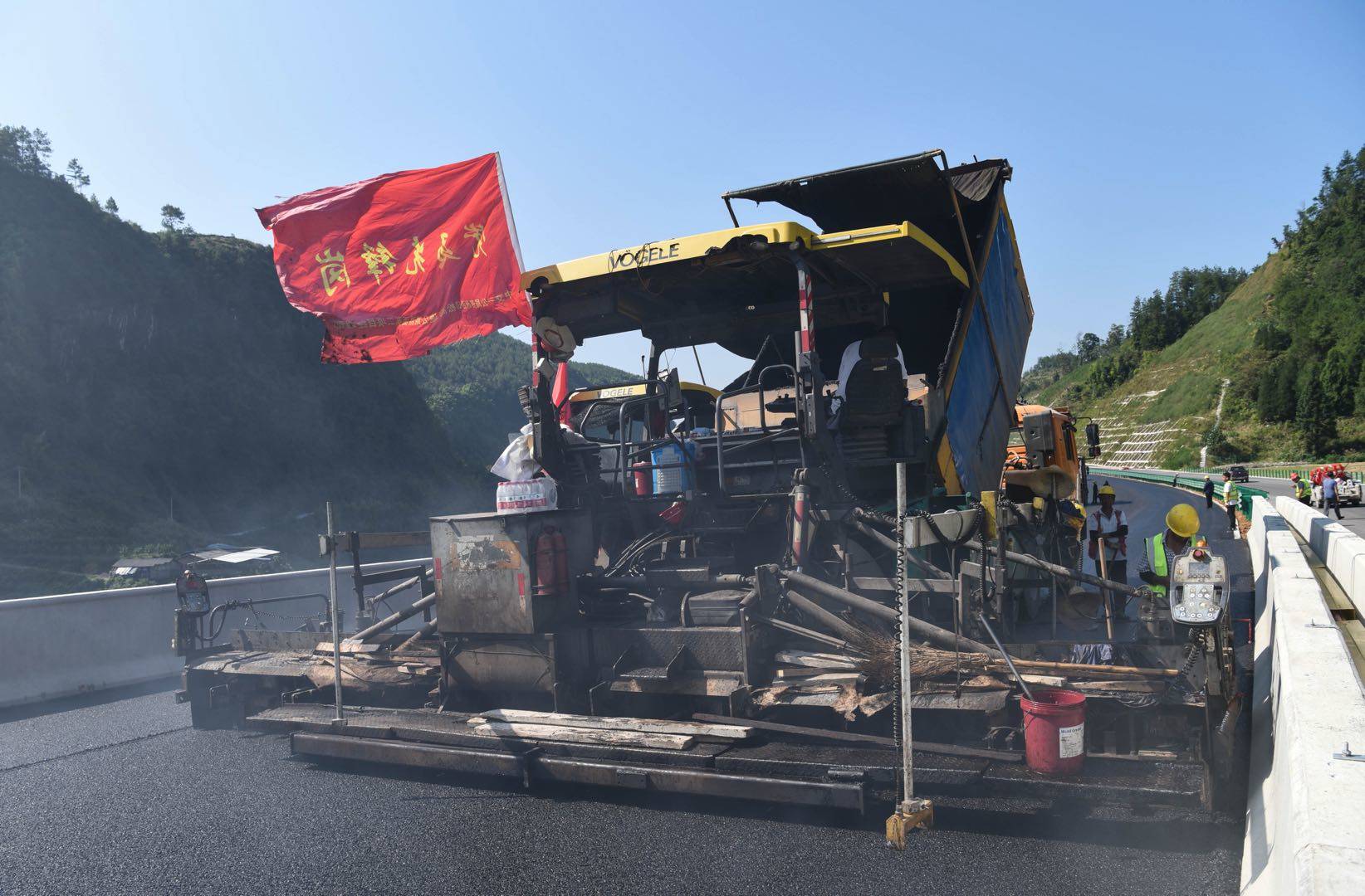 松桃：高速公路建设忙