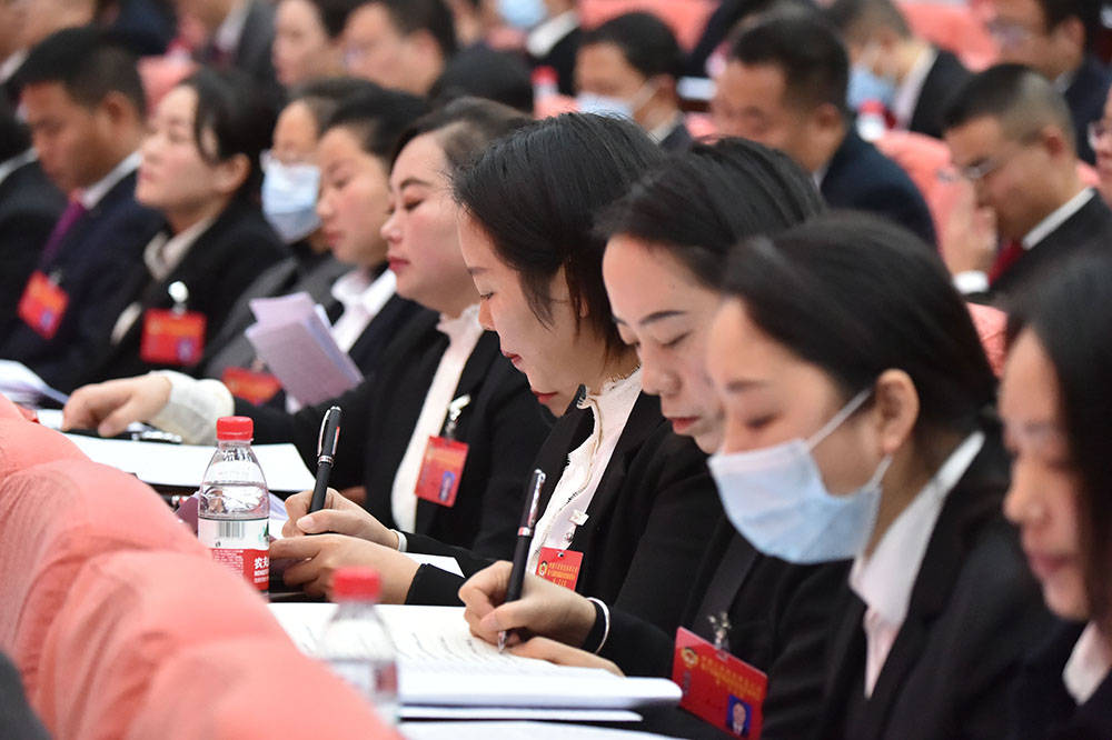 中国人民政治协商会议第十五届松桃苗族自治县委员会第一次会议隆重开幕