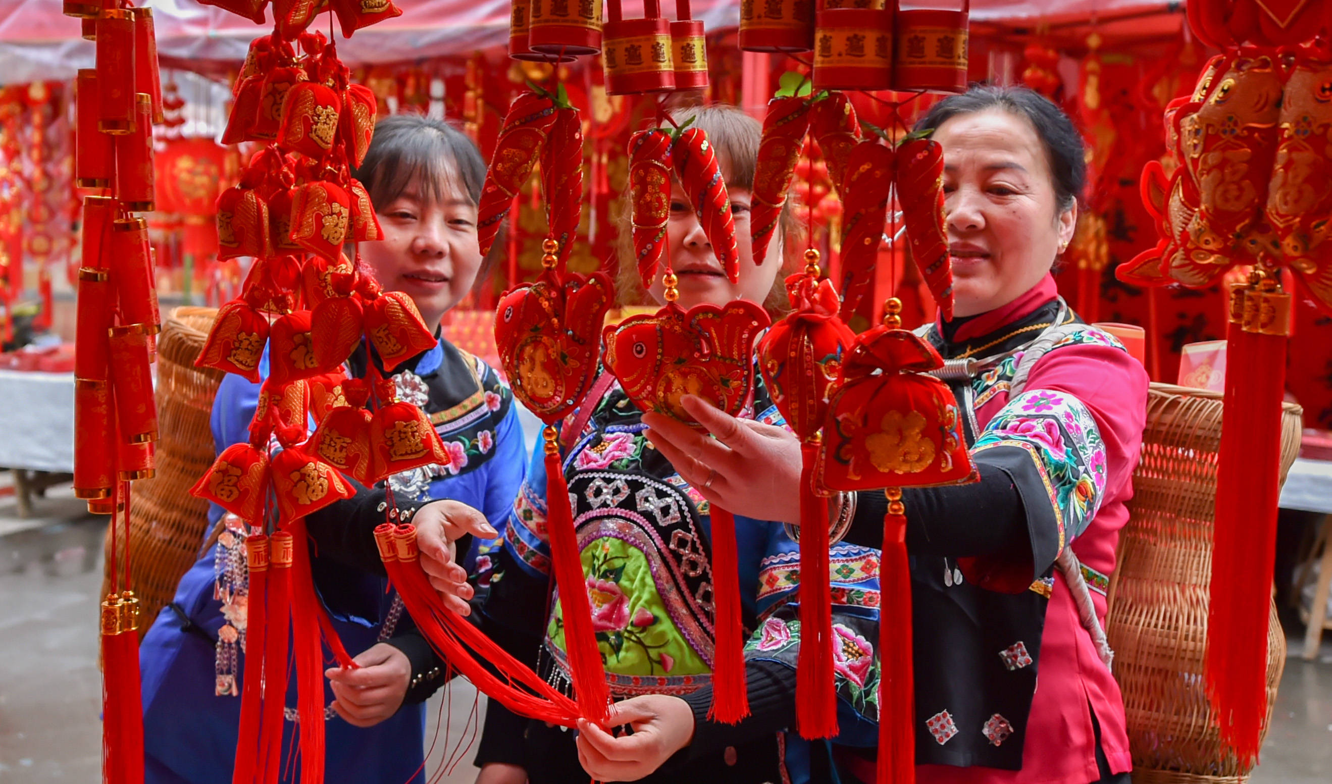 松桃：购年货　迎新年