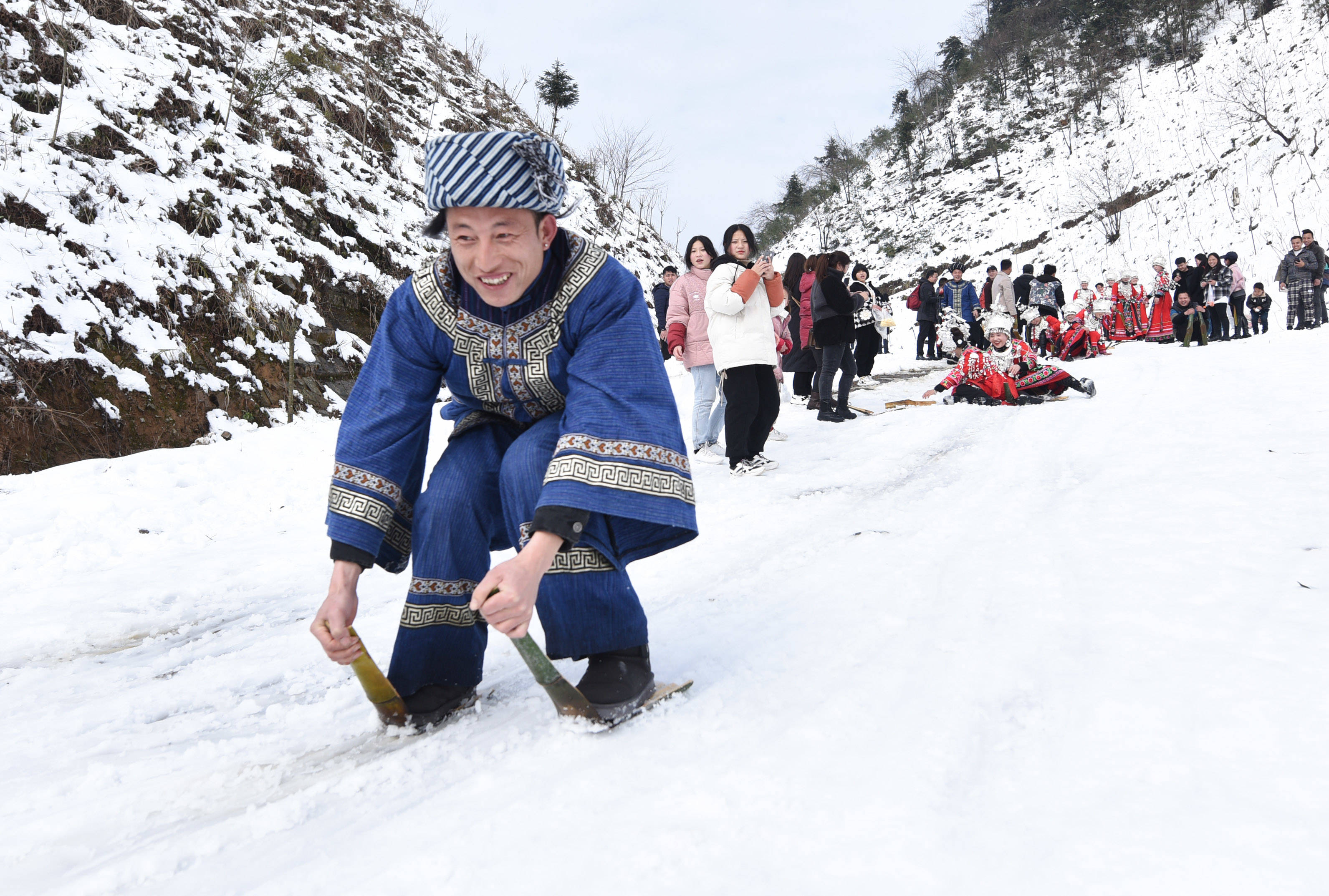 松桃：体验野外滑雪