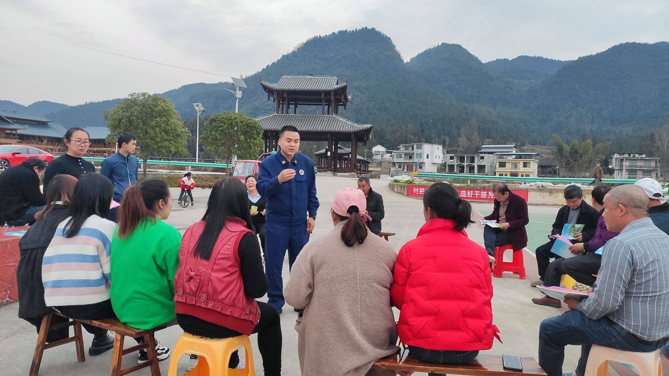 松桃：消防宣传“接地气”　防火知识“涨人气”