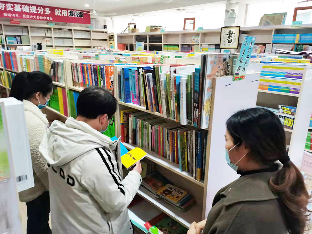 松桃开展春季学期文化休闲市场专项检查