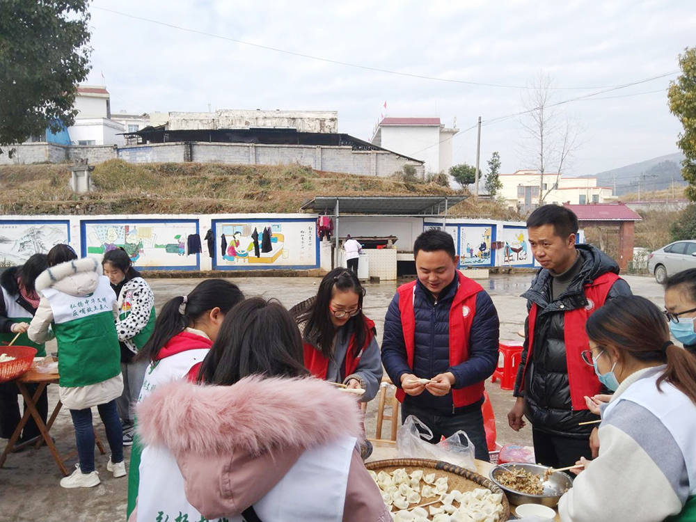 黄板镇：“三步走”促新时代文明实践在苗乡落地开花