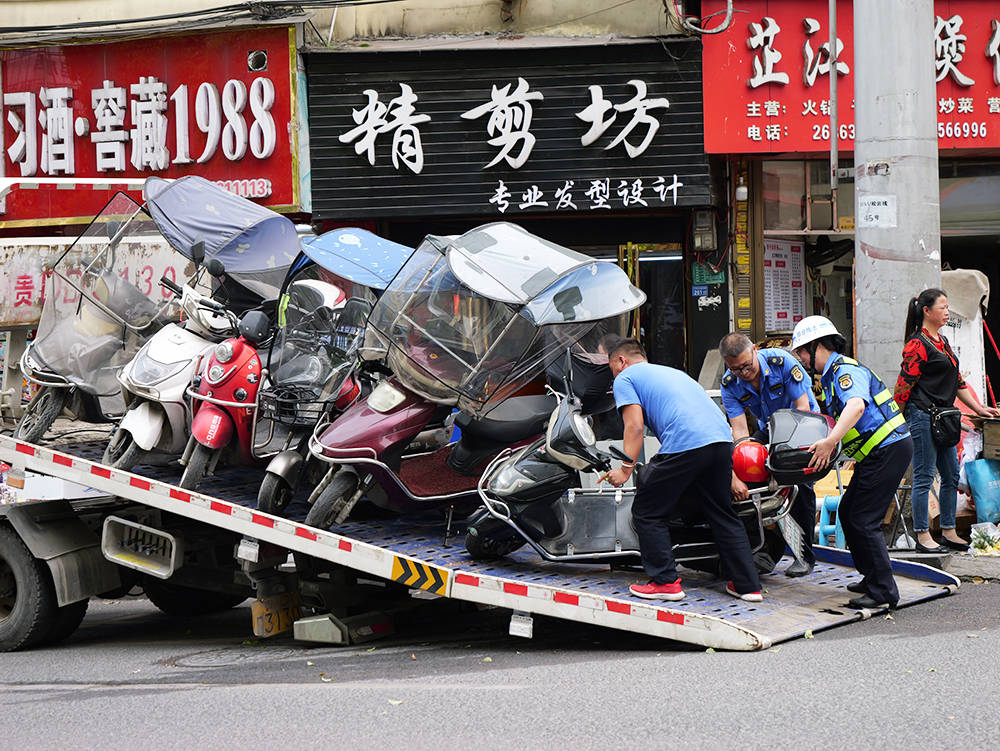 松桃：重拳出击！整治交通违法乱象