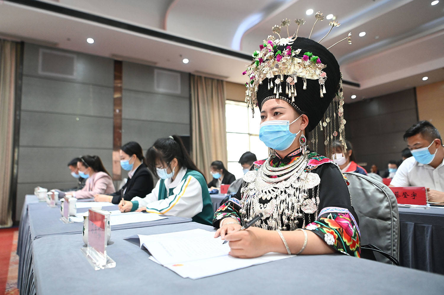 松桃召开学习贯彻习近平总书记在庆祝中国共产主义青年团成立100周年大会上的讲话精神座谈会