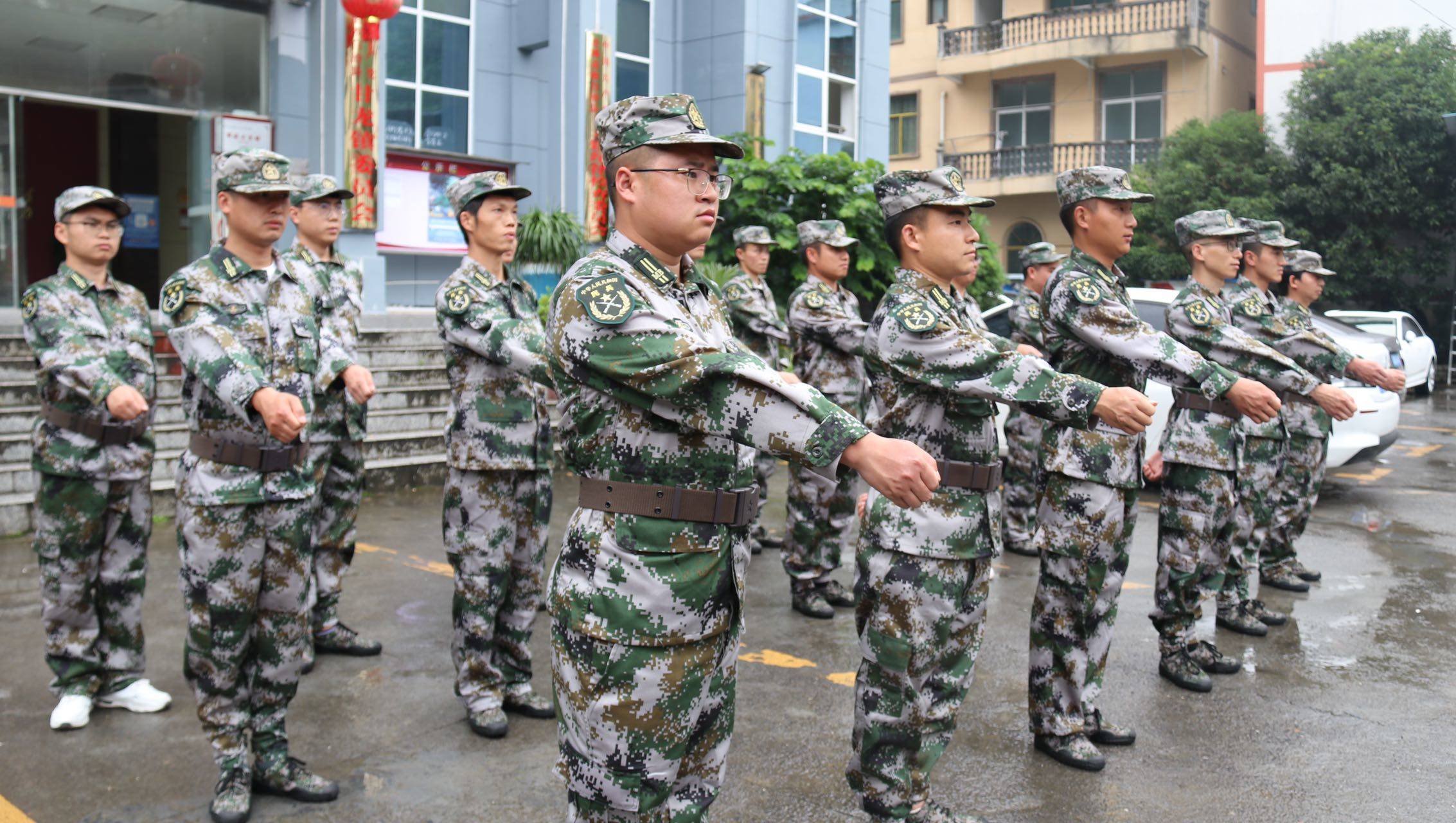 甘龙镇召开2022年度民兵点验大会