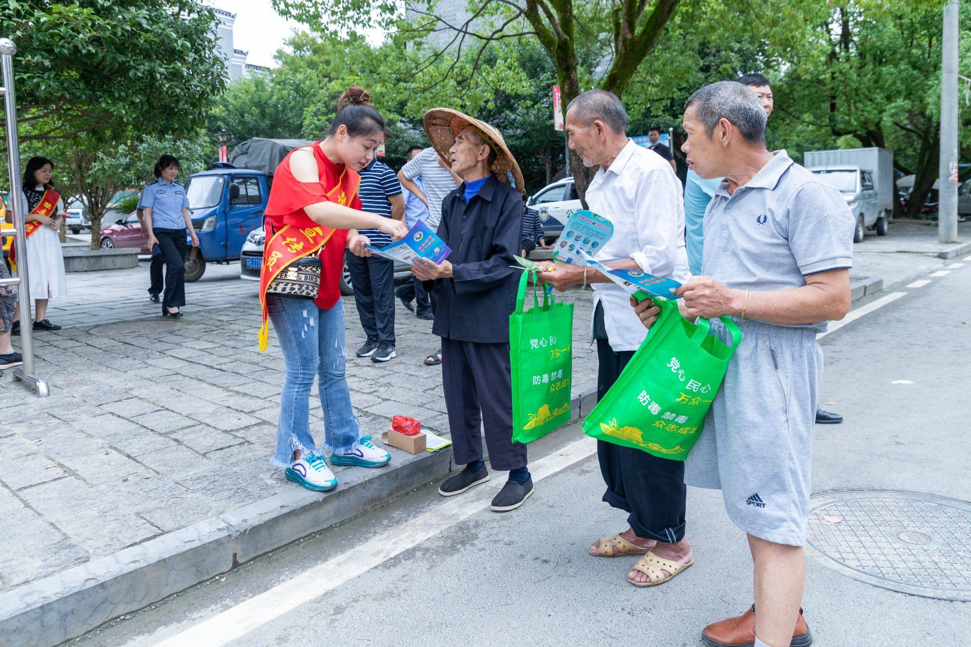 松桃：多形式开展禁毒宣传　助力全民禁毒